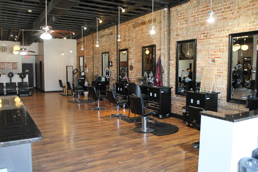 More Photos Of 4815 Butterfield Rd, Hillside Storefront Retail Residential For Sale