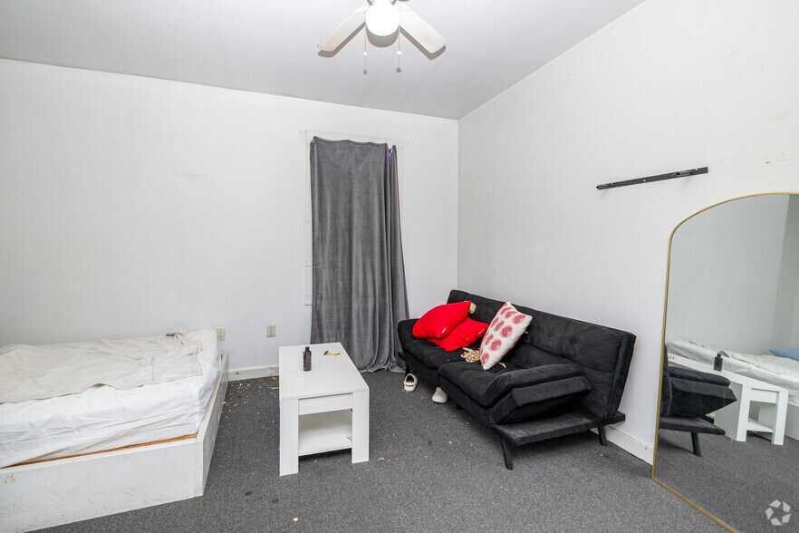 More Photos Of 221 Washington St, Binghamton Unknown For Sale