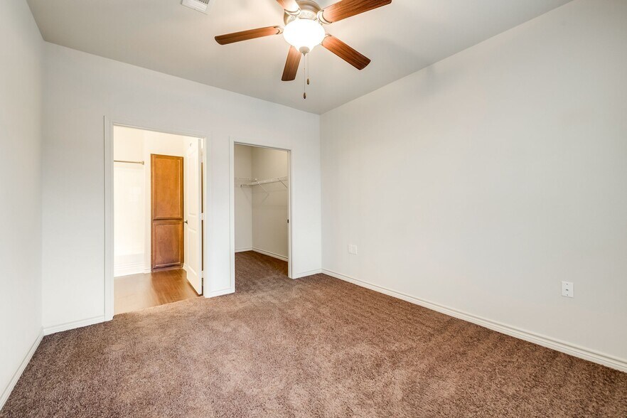 More Photos Of 2410 W Jack Finney Blvd, Greenville Apartments For Sale
