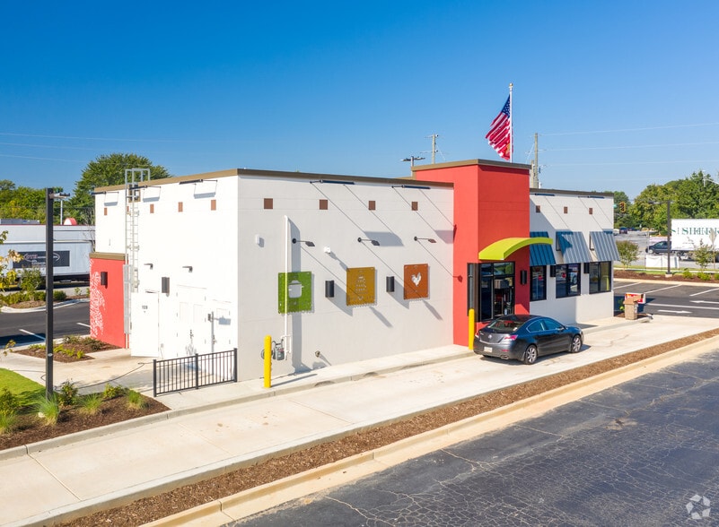 More Photos Of 109 Banks Rd, Fayetteville Fast Food For Lease