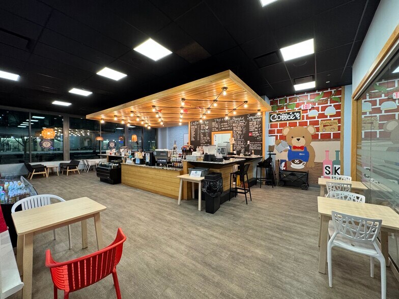 More Photos Of 5 Broad St, Stamford Fast Food For Lease