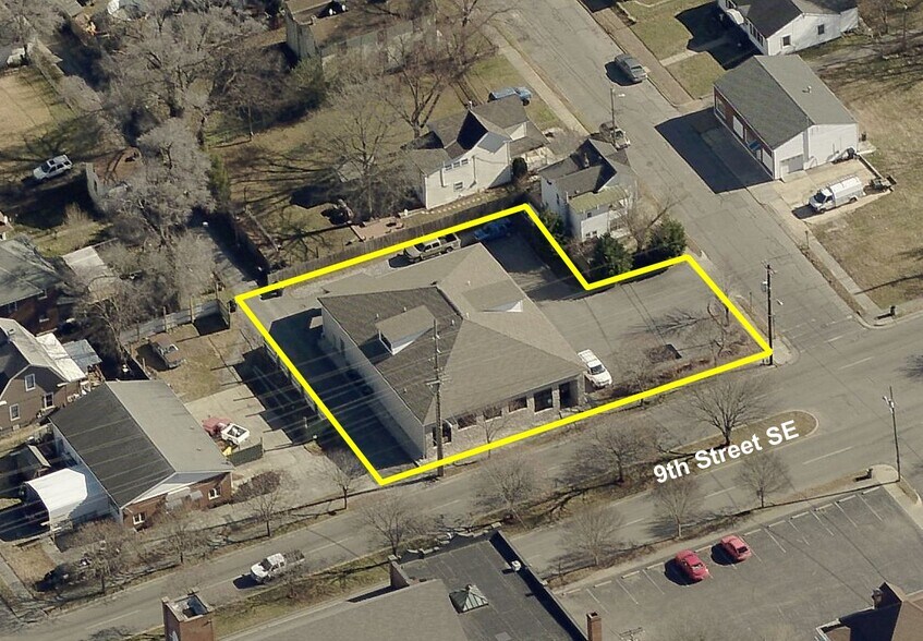 More Photos Of 414 9th St SE, Roanoke General Retail For Sale