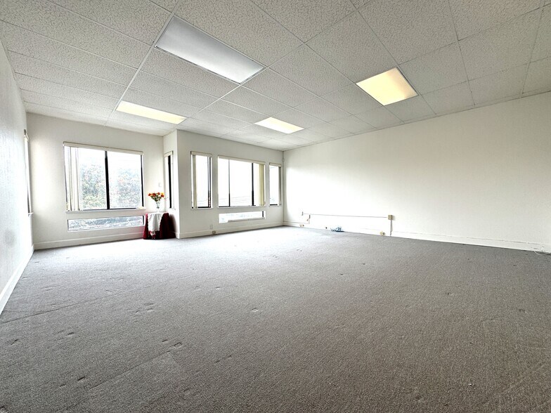 More Photos Of 2301-2323 Noriega St, San Francisco Medical For Sale