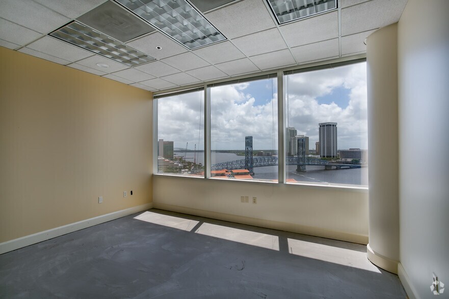 Photo of 10th Floor Ste 1000