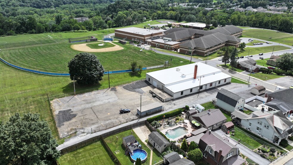 More Photos Of 1350 Balata St, Easton Warehouse For Sale