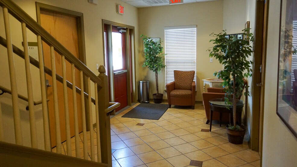 More Photos Of 309 W Main St, Round Rock Office For Lease