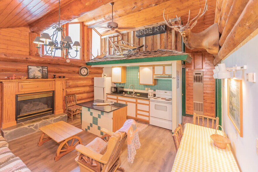 More Photos Of 860 County Road 142, Lake City Hotel For Sale