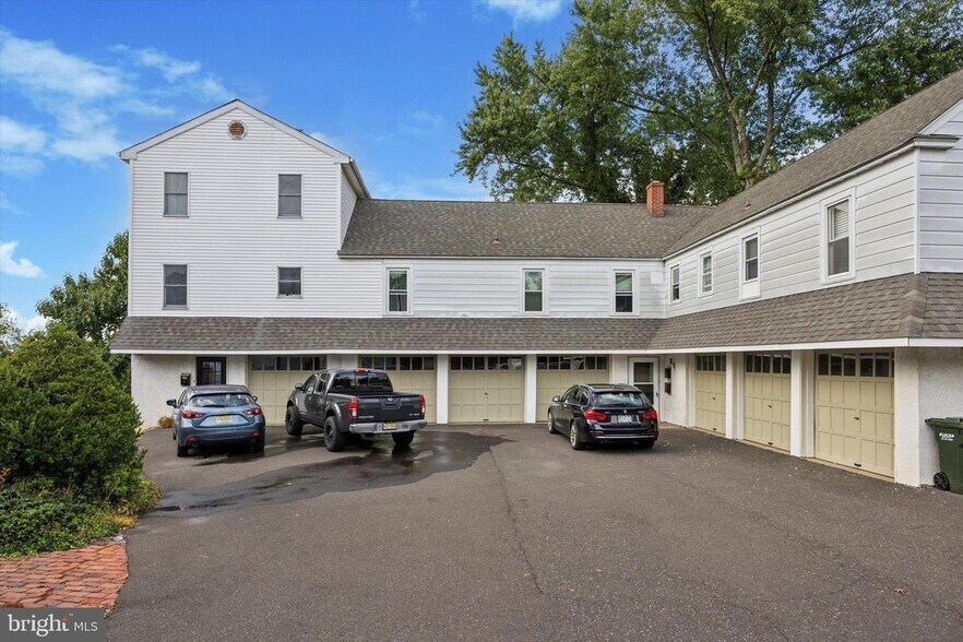 More Photos Of 413 N Pine St, Langhorne Apartments For Sale