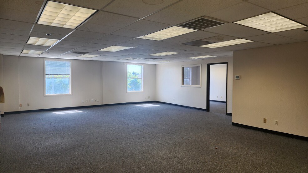 More Photos Of 1199 B St, Hayward Storefront Retail Office For Lease