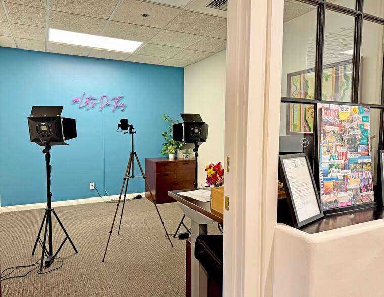 More Photos Of 1525 State St, Santa Barbara Office For Sale
