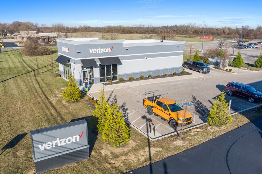 More Photos Of 1712 N Barron St, Eaton Freestanding For Sale