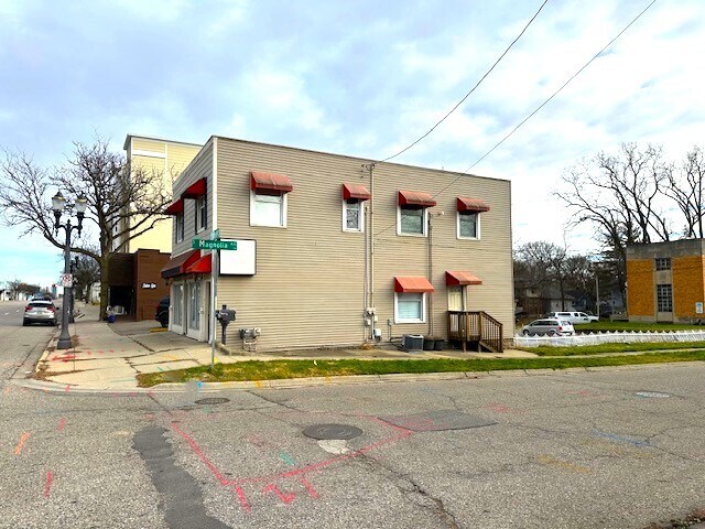 More Photos Of 2200 E Michigan Ave, Lansing Coworking Space