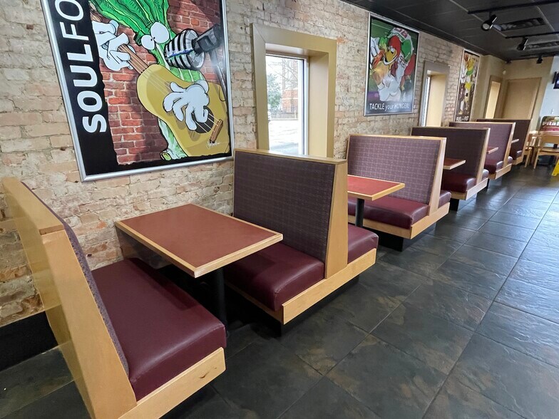 More Photos Of 156 E Carolina Ave, Hartsville Storefront Retail Residential For Lease