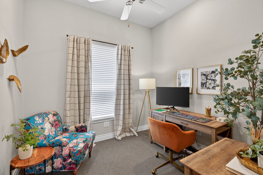 More Photos Of 32400 SH 249, Pinehurst Loft Creative Space For Lease