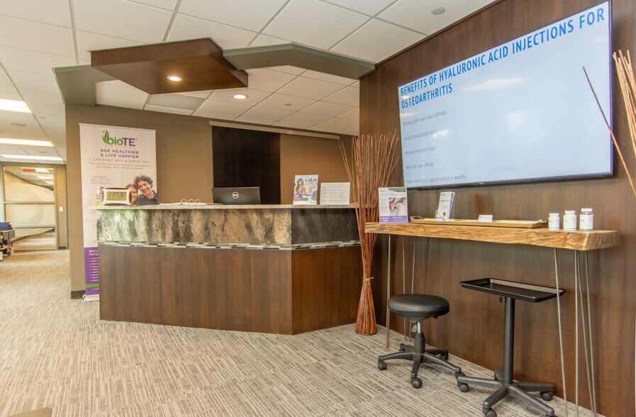 More Photos Of 7300 France Ave S, Edina Medical For Lease