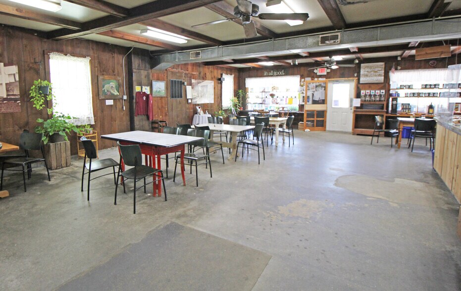 More Photos Of 138 Main Rd, Westhampton Restaurant For Sale