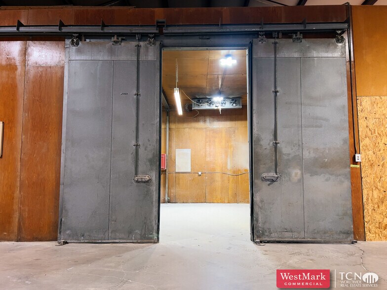 More Photos Of 12208 C R 3100, Slaton Industrial For Lease