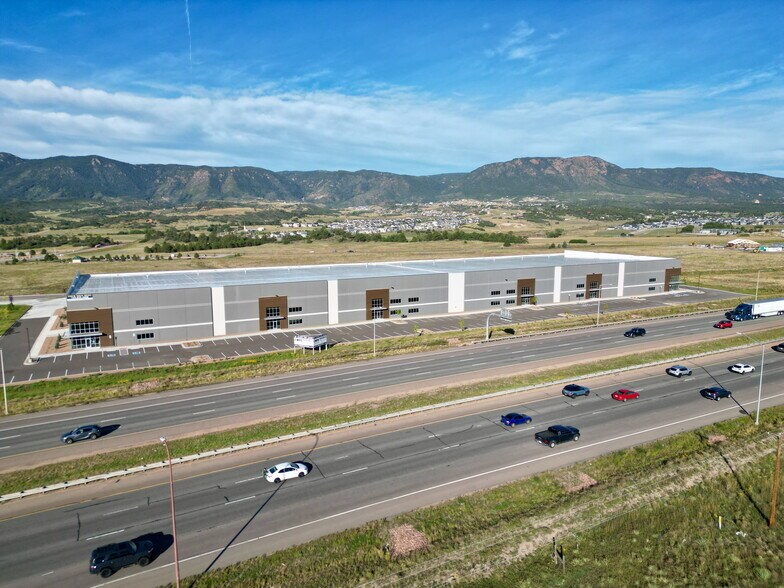 More Photos Of 15707 Terrazzo dr, Colorado Springs Showroom For Lease