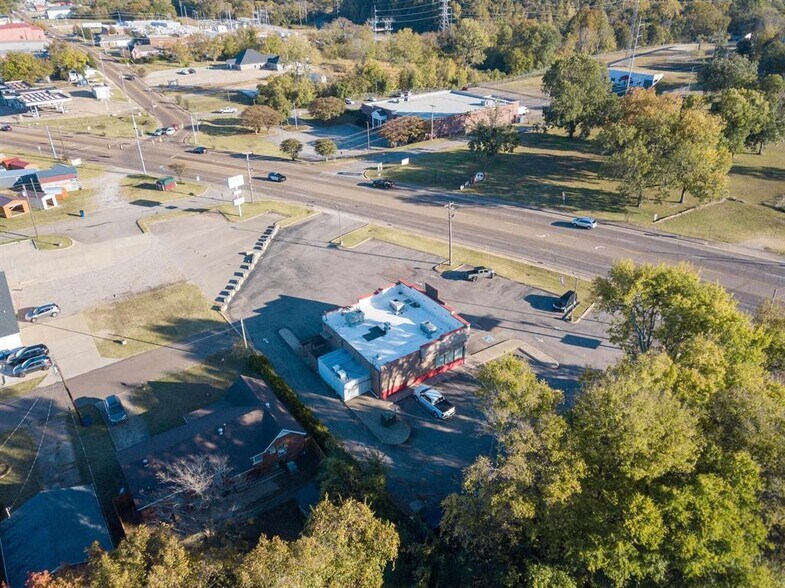 More Photos Of 190 Bridge Ave, Savannah Restaurant For Sale