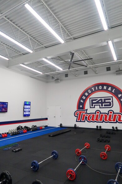 More Photos Of 5855 Preston Rd, Frisco Storefront For Sale