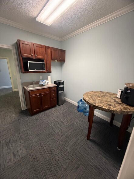 More Photos Of , Jacksonville Office For Sale