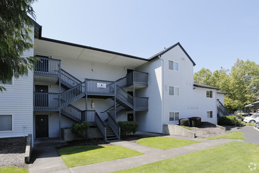 More Photos Of 2231 NE Bridgecreek Ave, Vancouver Apartments For Sale
