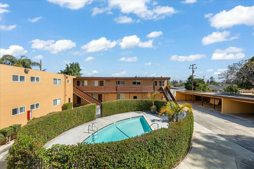 More Photos Of 925 Pomeroy Ave, Santa Clara Apartments For Sale