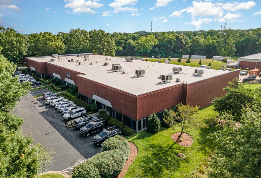 Primary Photo Of 14301 S Lakes Dr, Charlotte Flex For Sale