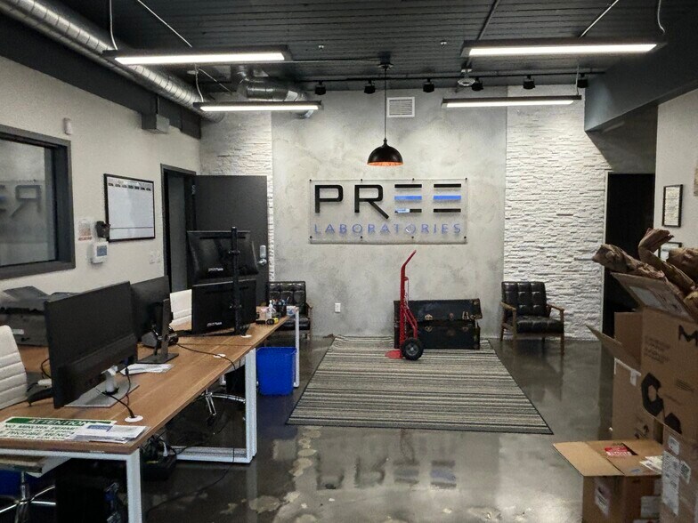 More Photos Of 14625-14640 SE 82nd Dr, Clackamas Manufacturing For Lease