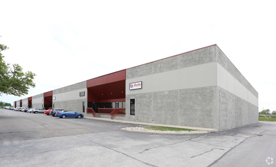 More Photos Of 2541-2559 Westbelt Dr, Columbus Distribution For Lease