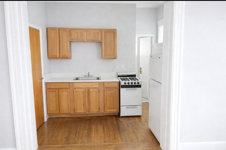 More Photos Of 91 Wellington Ave, Rochester Multifamily For Sale