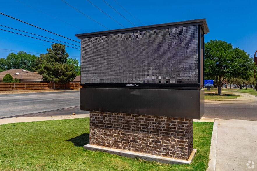More Photos Of 3903 98th St, Lubbock Medical For Lease