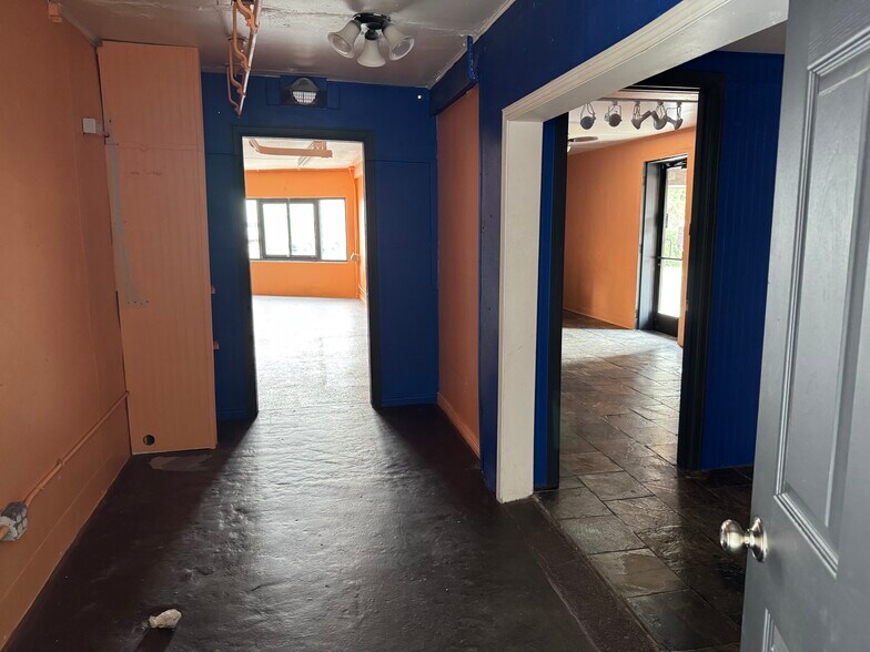 More Photos Of 1104-1108 E 1st St, Loveland General Retail For Lease