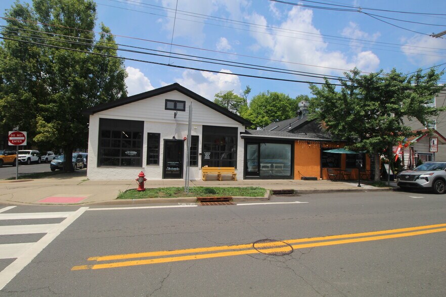More Photos Of 49 N Main St, Lambertville General Retail For Sale