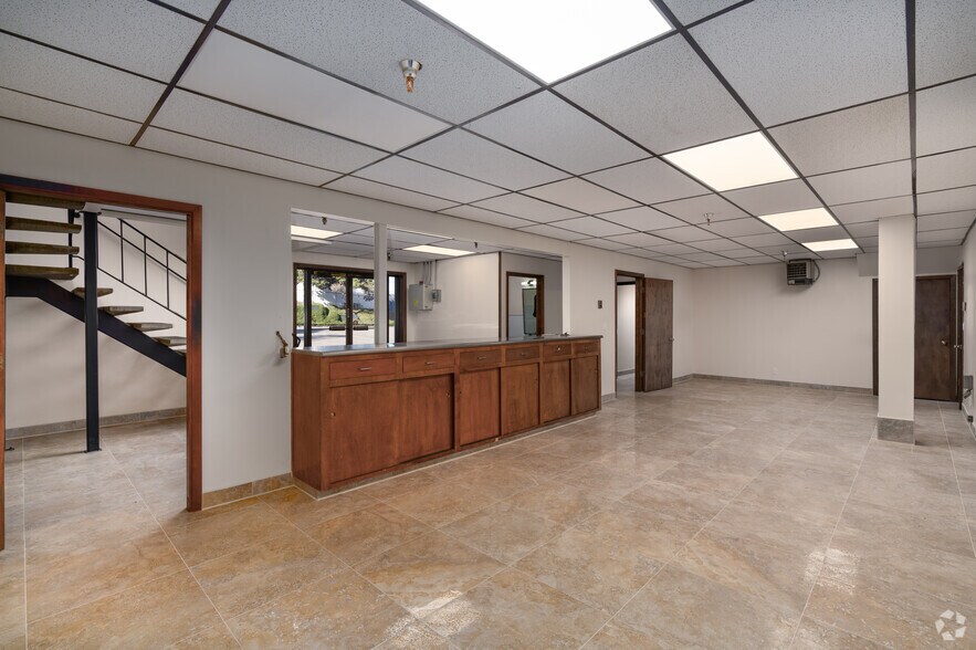 More Photos Of 6455 NE Columbia Blvd, Portland Warehouse For Lease