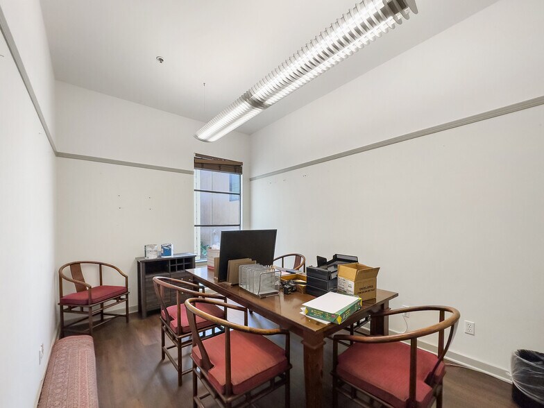More Photos Of 1717-1719 Powell St, San Francisco Office For Sale