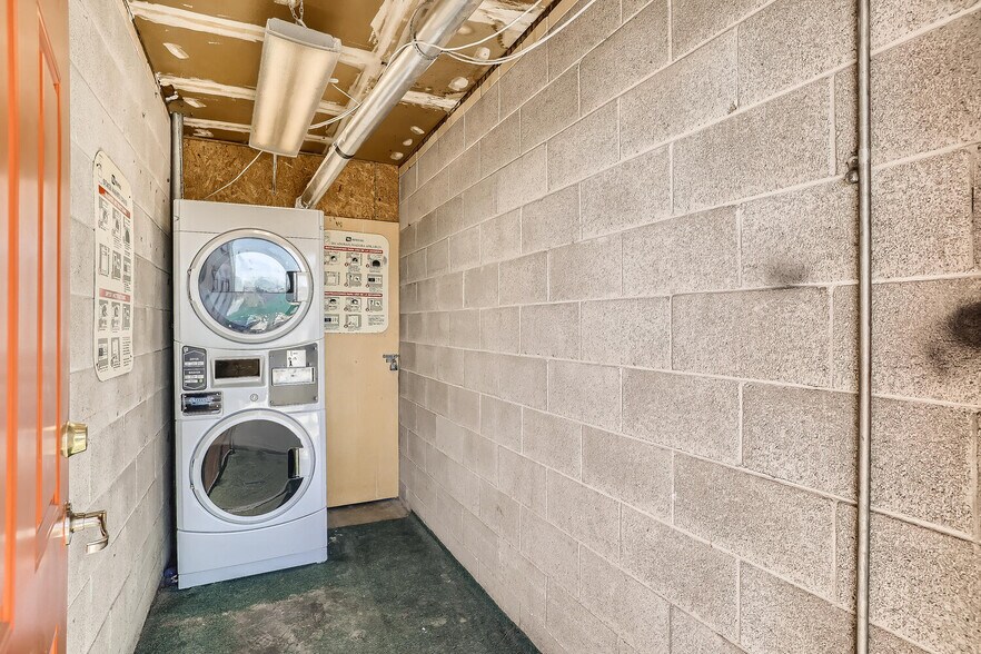 More Photos Of 1525 Valentia St, Denver Hotel For Sale