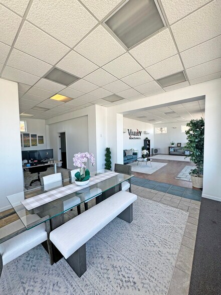 More Photos Of 156 Pleasant St, Brunswick Storefront Retail Office For Lease