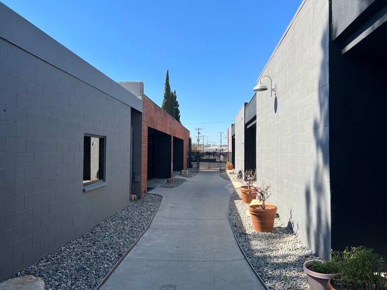 More Photos Of 5350 Biloxi Ave, North Hollywood Food Processing For Lease