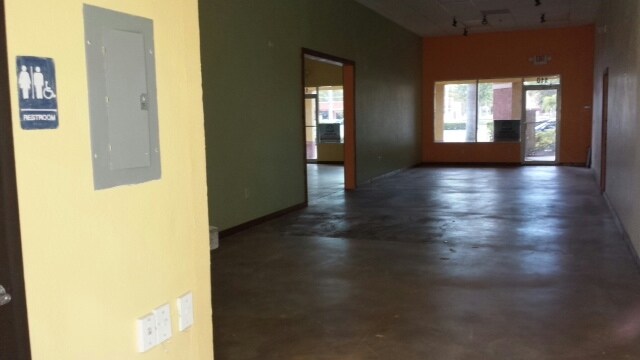 More Photos Of 17560 NW 27th Ave, Miami Gardens Freestanding For Lease