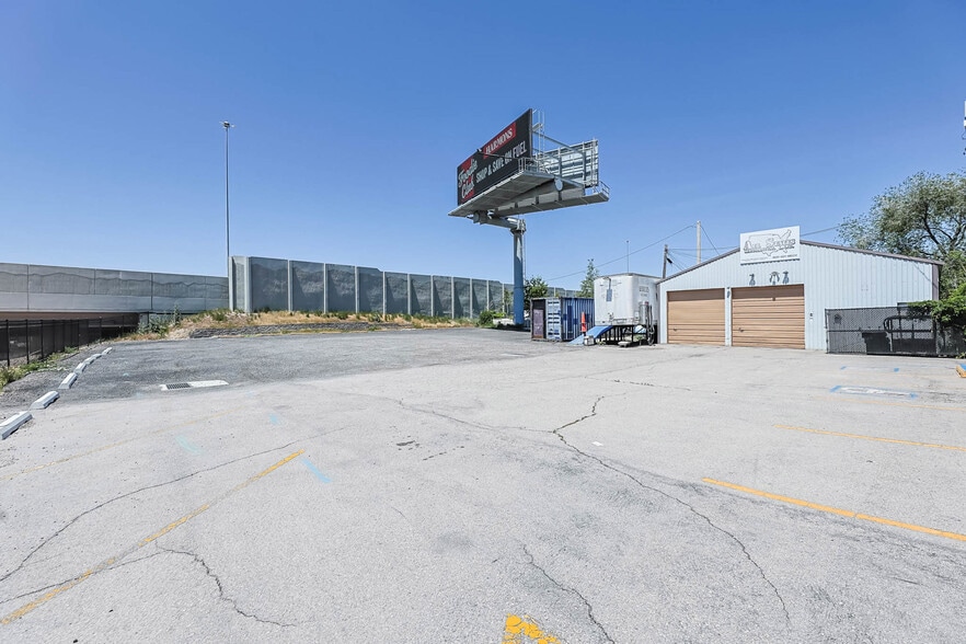 More Photos Of 7706 S Locust St, Midvale Medical For Sale