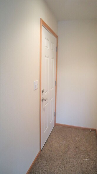 More Photos Of 806 3rd St NW, Sidney Apartments For Sale