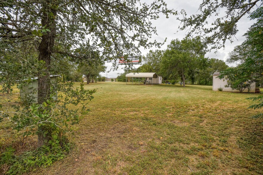 More Photos Of 901 Highway 21 W, Cedar Creek Land For Sale