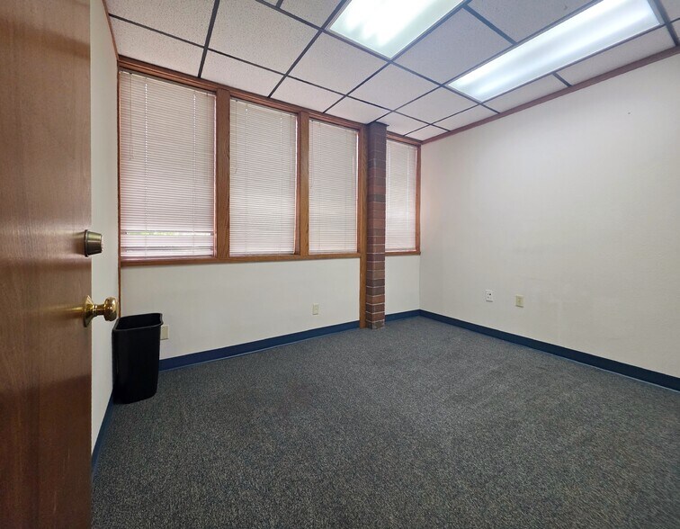 More Photos Of 3516 S 47th St, Tacoma Office For Lease