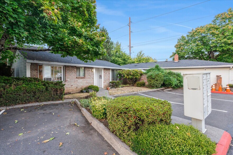 More Photos Of 1757 NE 162nd Ave, Portland Apartments For Sale