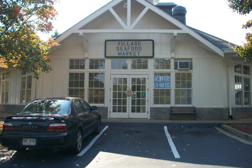 More Photos Of 2000 Shakerag Hl, Peachtree City Convenience Store For Lease