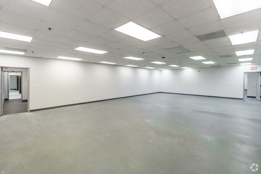 More Photos Of 3211 Bramer Dr, Raleigh Showroom For Sale