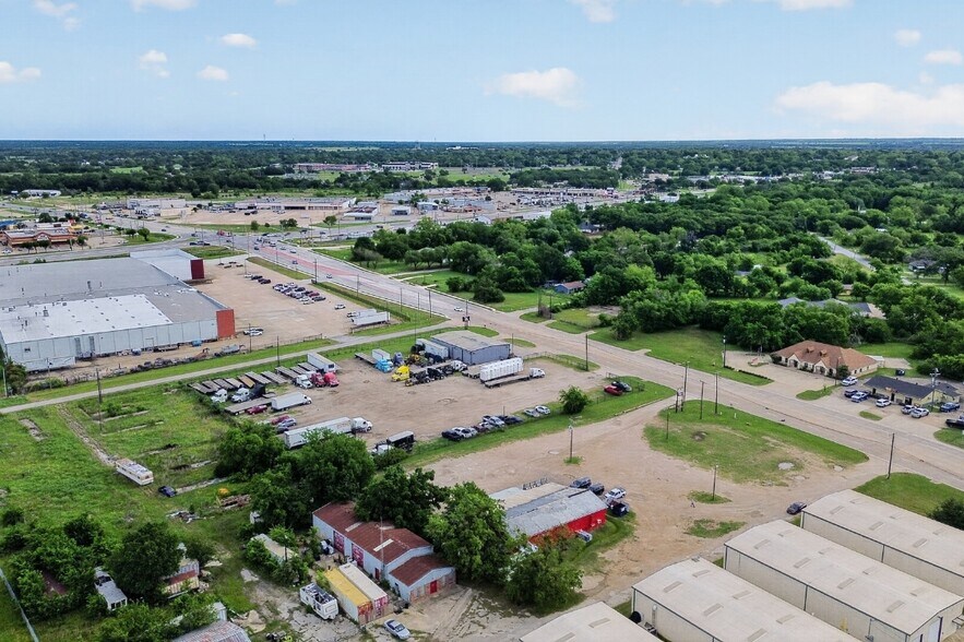 More Photos Of 304 FM 148, Terrell Sports And Entertainment For Sale