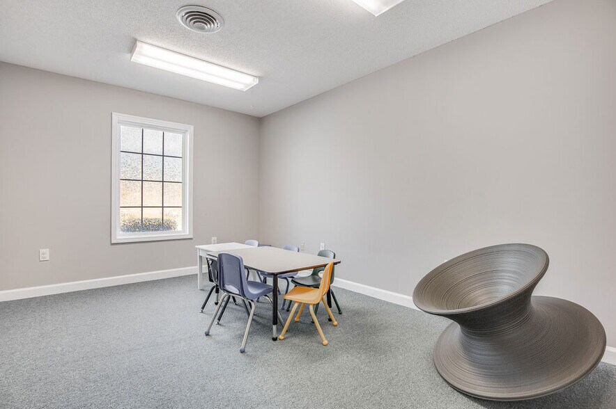 More Photos Of 217-219 Station St, Jacksonville Medical For Sale