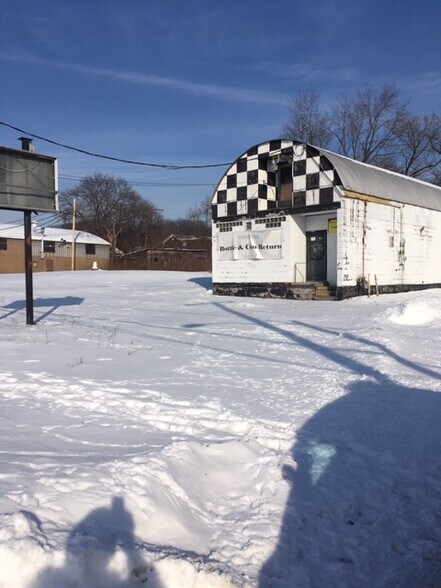 More Photos Of 175 W Main St, Amsterdam Auto Repair For Sale